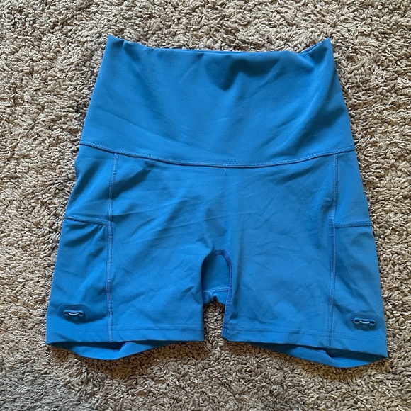 Gymshark Legacy Logo Tight Shorts - Picture 3 of 7